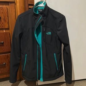 The North Face jacket. Zip up.